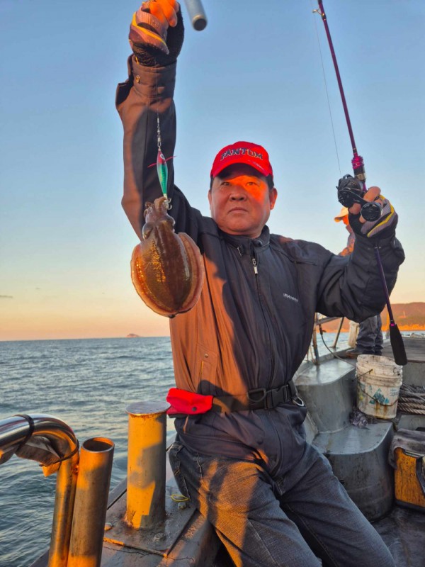 f98a5ea8096fb6c37cf3dd50834d88bd_1762222