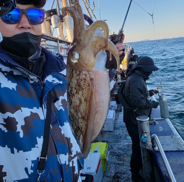 f98a5ea8096fb6c37cf3dd50834d88bd_1762222